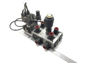 Supapă lichid de răcire, încălzitor de apă volvo 20894099 22358008