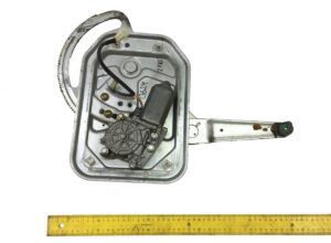 Ansamblu regulator de geam dreapta scania (2572363, 2572351, 2303352, 2303355)