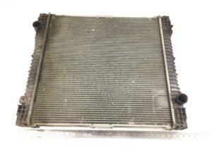 Radiator auto pentru mercedes-benz, cod piesă a0025011401 1 Radiator auto pentru mercedes-benz, cod piesă a0025011401