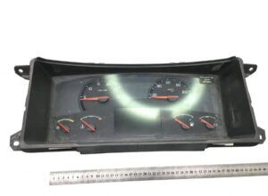 Ceas de bord volvo, coduri 21698831, 22170119, 22205475 1 Ceas de bord volvo, coduri 21698831, 22170119, 22205475
