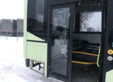 Ușă laterală dublă autobuz spate, partea dreaptă, Volvo