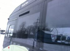 Geam lateral autobuz Volvo, primul etaj, partea stângă