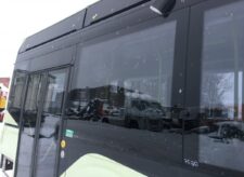 Geam lateral autobuz - Primul etaj dreapta Volvo