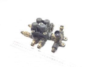 Supapă de protecție cu patru circuite pentru volvo 3197588 1 Supapă de protecție cu patru circuite pentru volvo 3197588