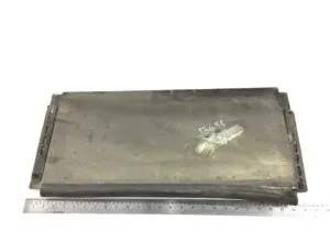 Placă de protecție sub motor volvo 13658