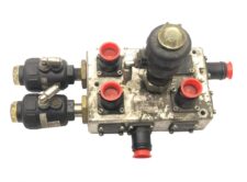 Supapă Lichid de Răcire Încălzitor de Apă pentru Volvo 22253130, 22359430, 21903154