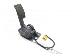 Pedală de accelerație cu senzor de poziție pentru mercedes – cod: a6283000004 / 6283000004 / 6282900299 / a6282900299