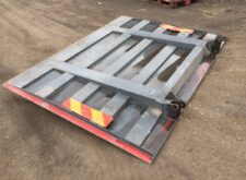 Platformă de încărcare Volvo 77700569