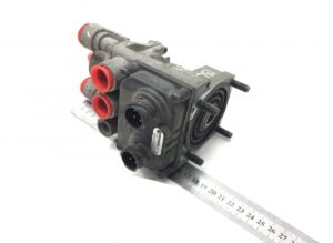 Supapă principală de frână mercedes cod a0044315005 / a0044316305