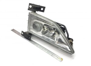 Far dreapta mercedes a0028202261 0028202261 12 1 Far dreapta mercedes a0028202261 0028202261 12