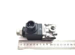 Valvă solenoid volvo 9042021 1078322