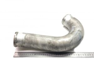 Conductă intercooler volvo 21674327 - 29 cm 1 Conductă intercooler volvo 21674327 – 29 cm
