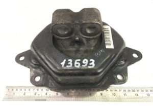 Izolator de vibrații motor spate dreapta volvo 13693 1 Izolator de vibrații motor spate dreapta volvo 13693