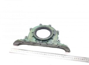 Capac frontal motor volvo 21694853 - piesă auto originală 1 Capac frontal motor volvo 21694853 – piesă auto originală