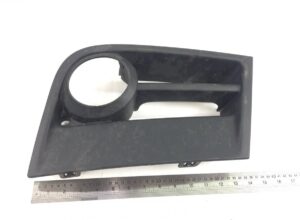 Carcasă dreapta pentru lampă de ceață mercedes, cod a9608853974/a9608853774 1 Carcasă dreapta pentru lampă de ceață mercedes, cod a9608853974/a9608853774