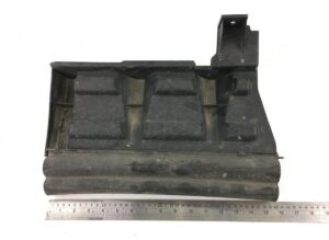 Capac protecție stânga pentru mercedes a9605203222, a9615207423, a9605204423 1 Capac protecție stânga pentru mercedes a9605203222, a9615207423, a9605204423