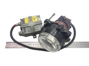 Far stânga volvo cu balast xenon 24v, cod 85136695 1 Far stânga volvo cu balast xenon 24v, cod 85136695