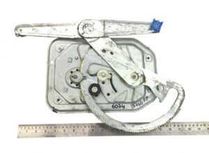Ansamblu regulator de geam dreapta scania 2572351 2303352 1442295 2162367 1 Ansamblu regulator de geam dreapta scania 2572351 2303352 1442295 2162367