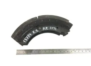 Plăcuță de frână cu tambur volvo 13774 e. S. P. P. 4531