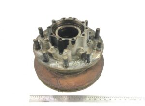 Butuc roată frână cu disc, axa motrice stânga pentru man, cod 8135701-0155