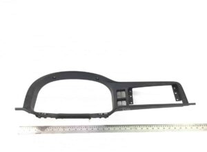 Capac cadru pentru ceas de bord man, 81617016357 / 81617016378 1 Capac cadru pentru ceas de bord man, 81617016357 / 81617016378