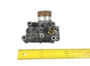 Flanșă lichid de răcire scania 2007626-11, cu riglă pentru dimensiuni 1 Flanșă lichid de răcire scania 2007626-11, cu riglă pentru dimensiuni