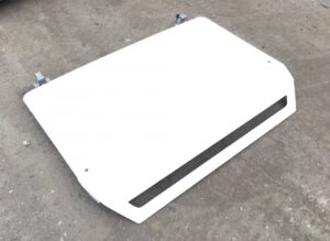 Spoiler pentru acoperișul cabinei volvo, coduri 21608650 și 21839956 1 Spoiler pentru acoperișul cabinei volvo, coduri 21608650 și 21839956