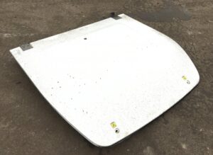 Spoiler pentru acoperișul cabinei volvo - piese originale 21647150, 21780932, 21852712 1 Spoiler pentru acoperișul cabinei volvo – piese originale 21647150, 21780932, 21852712