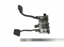 Pachet Pedale Ambreiaj și Frână cu Panou pentru Scania (Coduri: 1428690, 1428665, 1726423, 1428667, 1483865, 2388629, 1435680, 1731241, 1548492)