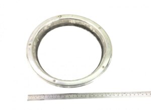 Capac de roată cromat scania, 77700560, diametru 12" 1 Capac de roată cromat scania, 77700560, diametru 12″