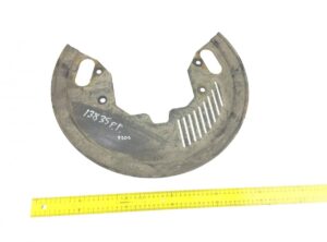 Placă protecție împotriva stropirii frânei cu disc mercedes a9604230320 1 Placă protecție împotriva stropirii frânei cu disc mercedes a9604230320