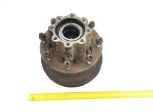 Butuc roată cu frână pe disc pentru axa motrice stânga mercedes – coduri oem: 9763560701, 9763561101, 9763561801, 9754230012, 9754230312