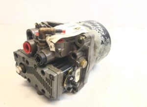 Uscător de aer volvo 70313304 3194898 9957312-19 1 Uscător de aer volvo 70313304 3194898 9957312-19