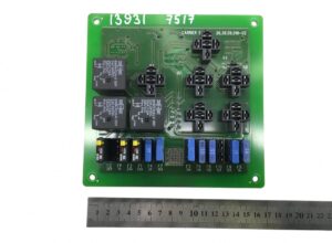 Placă de circuite cu siguranțe volvo 263808010-02 91-67005-01-11 1 Placă de circuite cu siguranțe volvo 263808010-02 91-67005-01-11