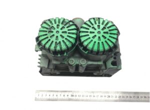 Supapă ebs axă motoare volvo – cod piese: 21122035, 20828241, 20570910, 20502537, 7420828241, 7420570910, 7420502537, 7421122035, 7485003713, 5801910309