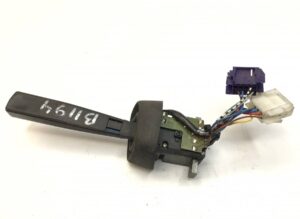 Comutator lumini și indicatoare pentru volvo, cod 3172171-1096413-18 1 Comutator lumini și indicatoare pentru volvo, cod 3172171-1096413-18