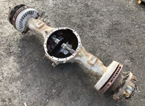 Axă motor traversă volvo 3192474 / 20854714 / 8172096 / 8172097 1 Axă motor traversă volvo 3192474 / 20854714 / 8172096 / 8172097