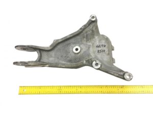 Suport arc pneumatic cabină față stânga scania 1912828/19 1 Suport arc pneumatic cabină față stânga scania 1912828/19