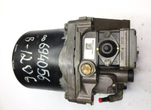 Uscător de aer volvo 694056 b-12-06 1 Uscător de aer volvo 694056 b-12-06
