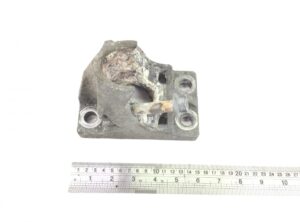 Suport pentru apărător de noroi, axa motrică față dreapta - volvo 21213202 / 7421213202 / 21090272 1 Suport pentru apărător de noroi, axa motrică față dreapta – volvo 21213202 / 7421213202 / 21090272