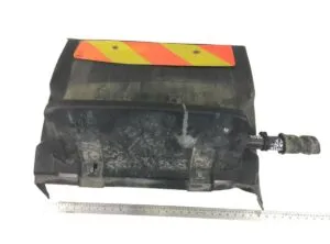 Apărător de noroi ax secundar spate dreapta volvo (coduri: 21094394, 21655961, 21094400)