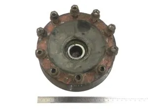 Butuc roată ax secundar frână cu disc dreapta volvo 85107750/85111448/85111791/85114470/85103803/21575071/20567114/7485114470/21048400/20428193/7420515093/7421116569