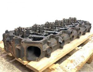 Chiuloasă pentru camion daf xf 2005 mx - componentă motor recondiționată 1 Chiuloasă pentru camion daf xf 2005 mx – componentă motor recondiționată