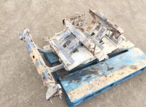 Suport baterie pentru volvo - cod 22003951 1 Suport baterie pentru volvo – cod 22003951