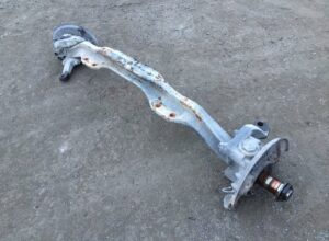 Axă față volvo 22115303 / 20543284 / 7422115303 1 Axă față volvo 22115303 / 20543284 / 7422115303