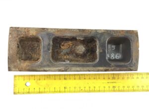 Bloc metalic de reglaj pentru axa motor renault, coduri 7422254240 și 7422239109 1 Bloc metalic de reglaj pentru axa motor renault, coduri 7422254240 și 7422239109
