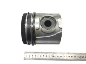 Piston renault cu segmenti 5001856103 / 7485135386 / 450858 - dimensiuni standard 1 Piston renault cu segmenti 5001856103 / 7485135386 / 450858 – dimensiuni standard