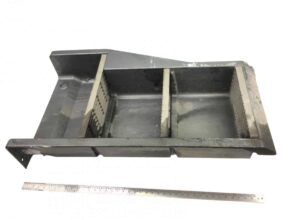 Ansamblu placă de trepte dreapta renault pentru camion, coduri 5010606153, 7420842481, 7420842485 1 Ansamblu placă de trepte dreapta renault pentru camion, coduri 5010606153, 7420842481, 7420842485