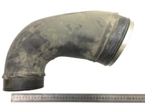 Conductă filtru de aer volvo - cod 3979945-11 1 Conductă filtru de aer volvo – cod 3979945-11