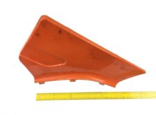 Capac plastic între cabină și apărător de noroi spate dreapta Scania portocaliu
